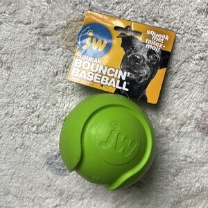 JW Pet Company Grass Green i Squeak Bouncin’ Baseball Large NWT